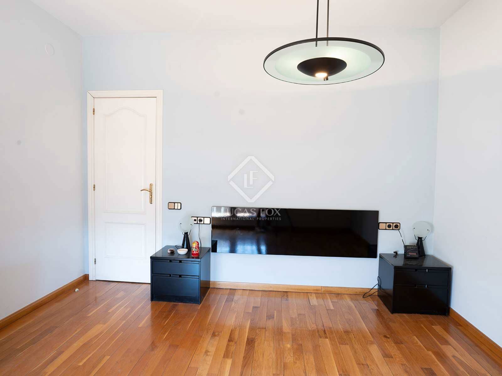 7 soveværelse Villa til salg i Sant Cugat del Valles med swimmingpool garage - € 1.890.000 (Ref: 7526947)