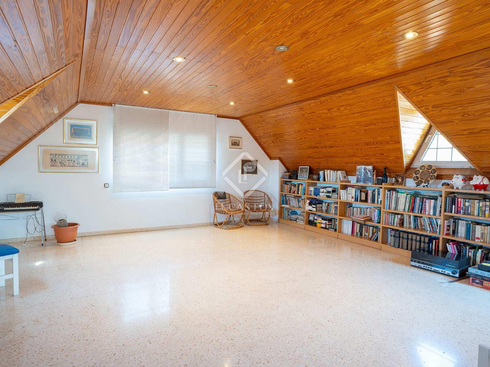 7 soveværelse Villa til salg i Sant Cugat del Valles med swimmingpool garage - € 1.890.000 (Ref: 7526947)