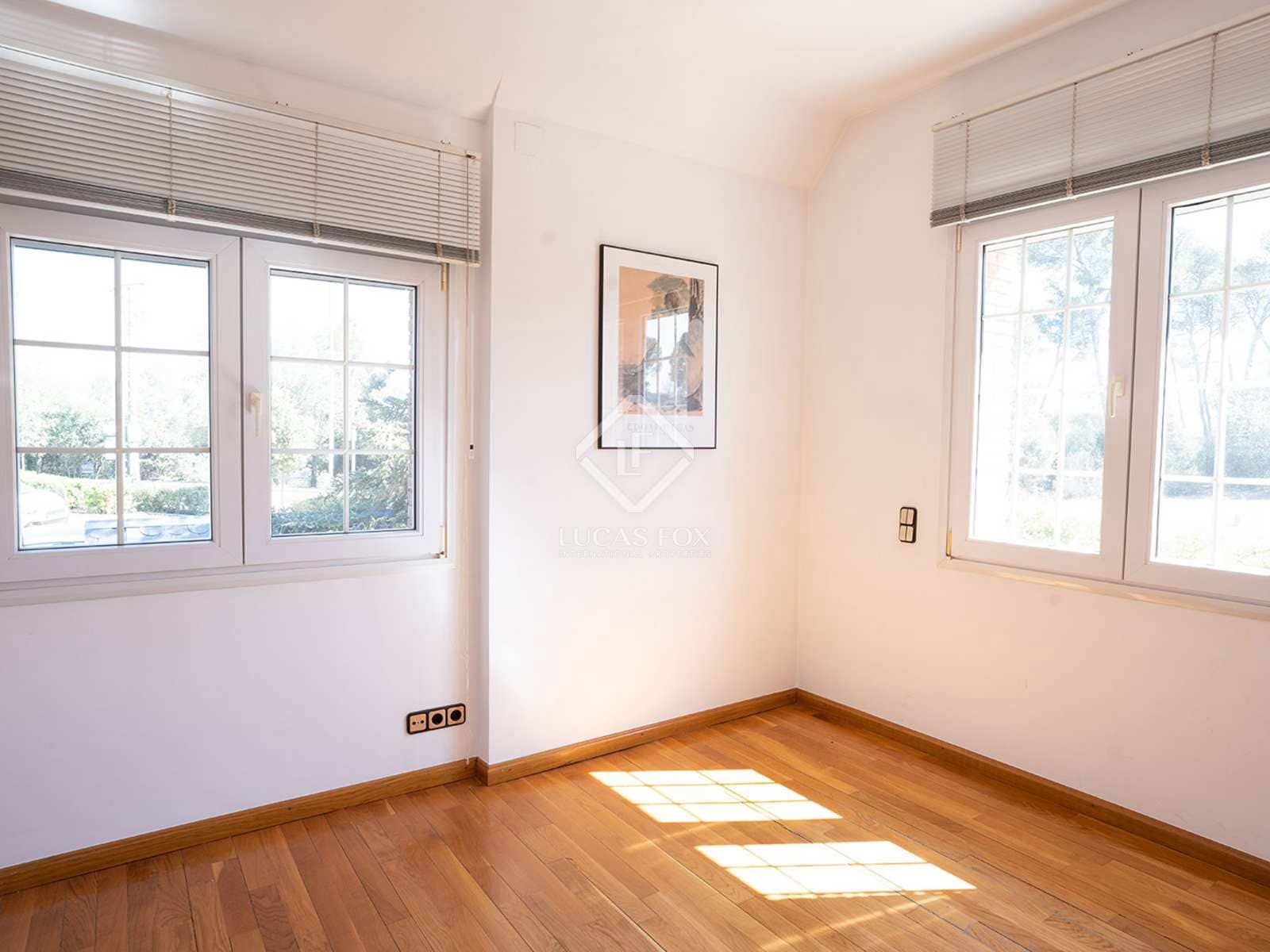 7 soveværelse Villa til salg i Sant Cugat del Valles med swimmingpool garage - € 1.890.000 (Ref: 7526947)