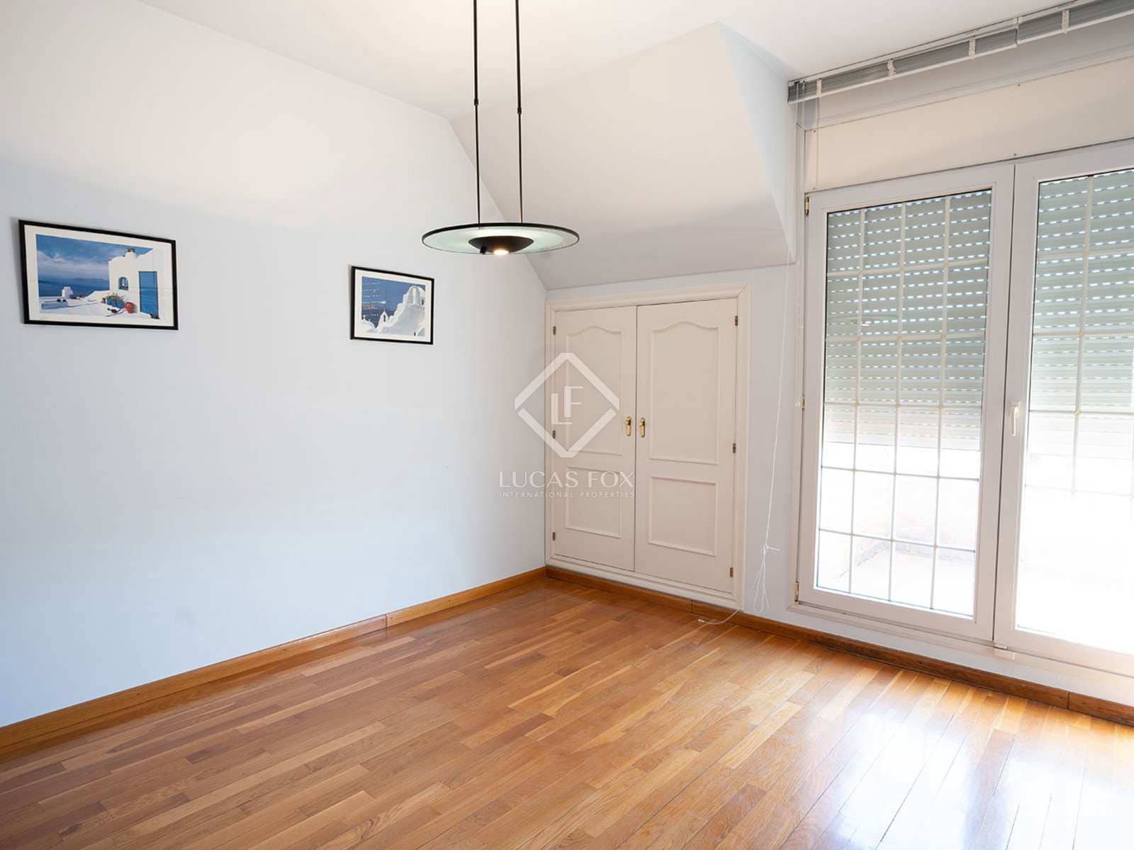 7 soveværelse Villa til salg i Sant Cugat del Valles med swimmingpool garage - € 1.890.000 (Ref: 7526947)