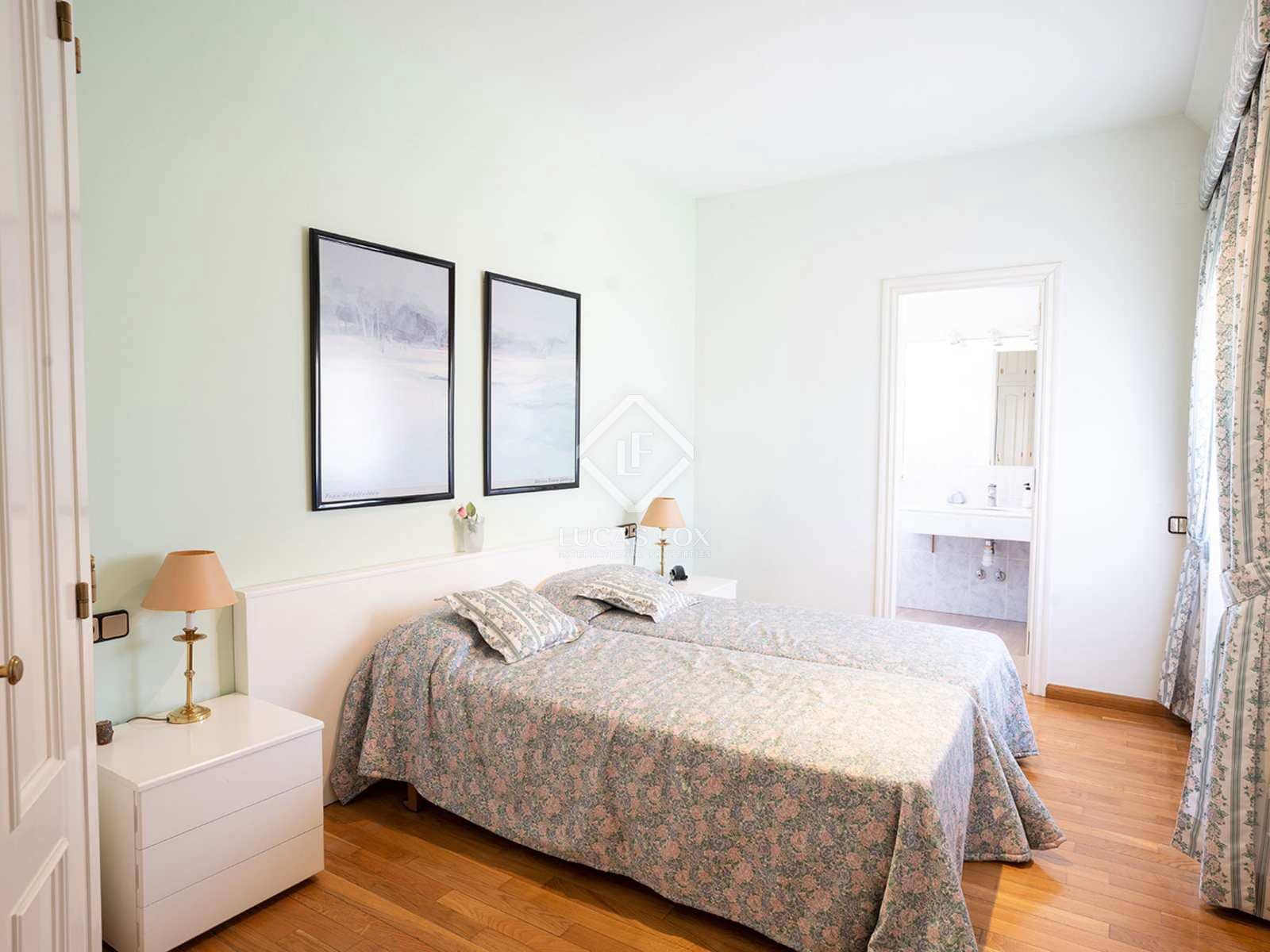 7 soveværelse Villa til salg i Sant Cugat del Valles med swimmingpool garage - € 1.890.000 (Ref: 7526947)