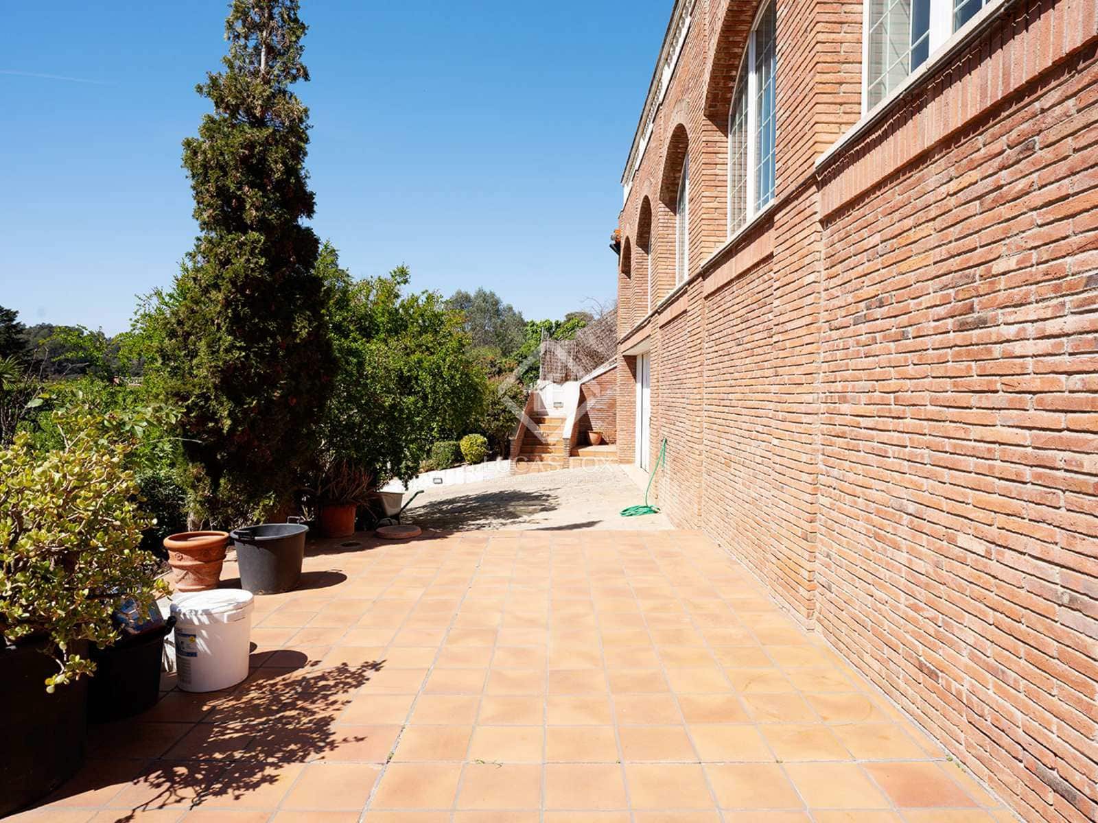 7 soveværelse Villa til salg i Sant Cugat del Valles med swimmingpool garage - € 1.890.000 (Ref: 7526947)