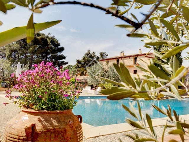 15 bedroom Finca/Country House for sale in El Molar with pool garage - € 5,250,000 (Ref: 7526948)