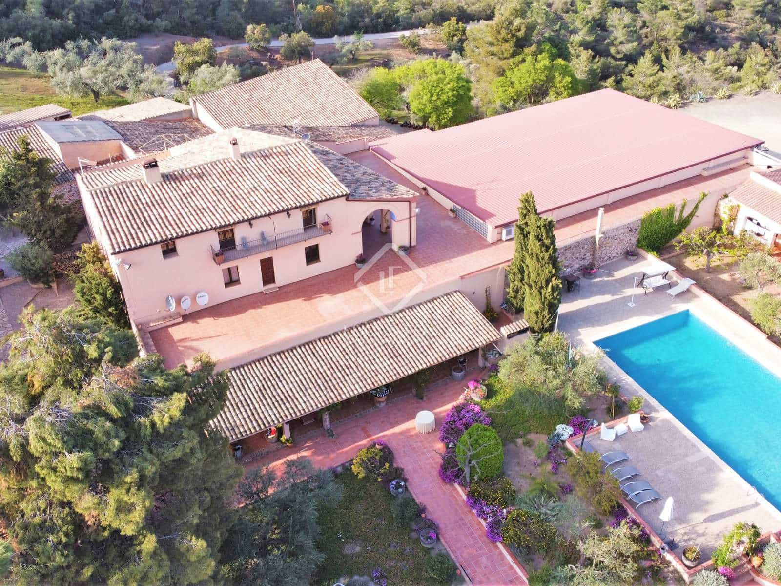 15 soveværelse Finca/Landehus til salg i El Molar med swimmingpool garage - € 5.250.000 (Ref: 7526948)