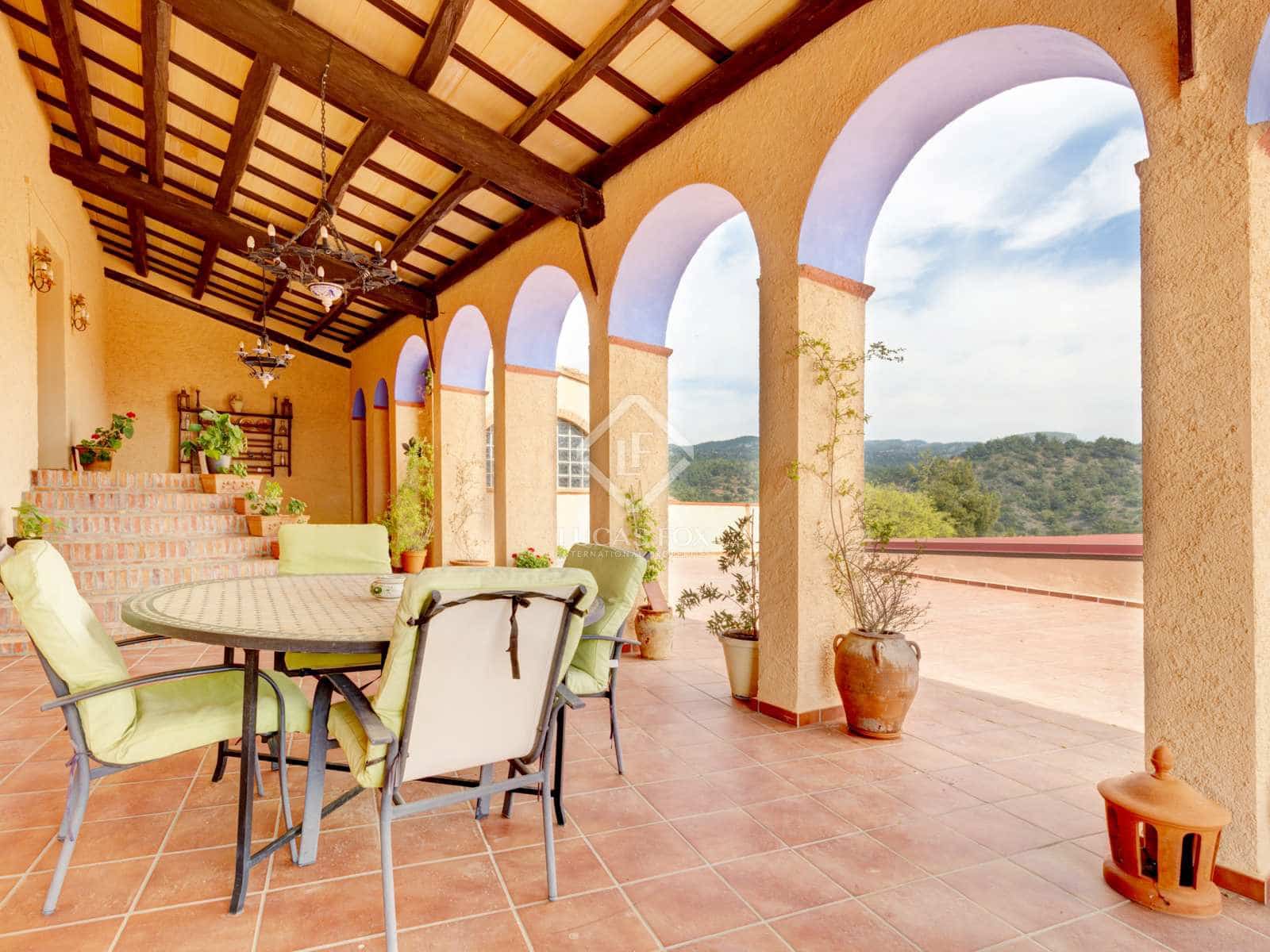 15 soveværelse Finca/Landehus til salg i El Molar med swimmingpool garage - € 5.250.000 (Ref: 7526948)