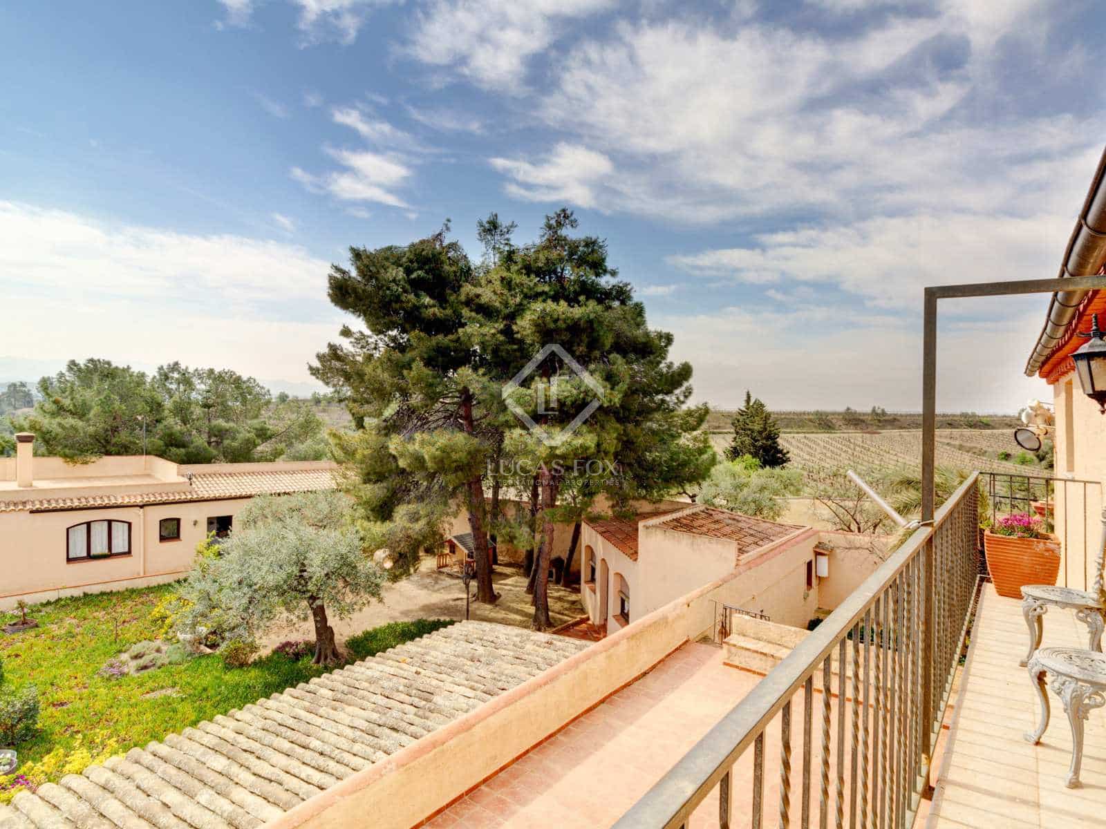 15 soveværelse Finca/Landehus til salg i El Molar med swimmingpool garage - € 5.250.000 (Ref: 7526948)