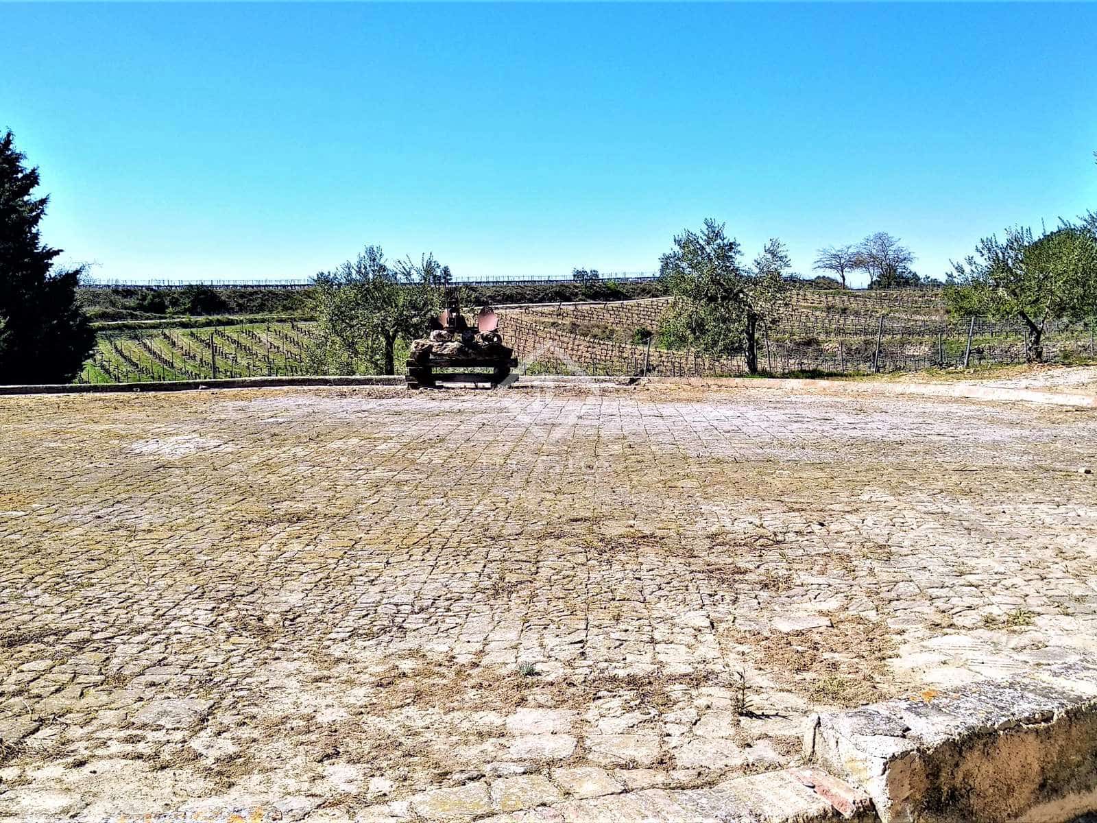 15 soveværelse Finca/Landehus til salg i El Molar med swimmingpool garage - € 5.250.000 (Ref: 7526948)