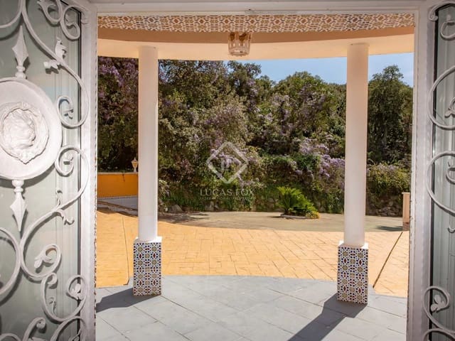 5 bedroom Villa for sale in Santa Cristina d'Aro with pool garage - € 1,480,000 (Ref: 7533404)