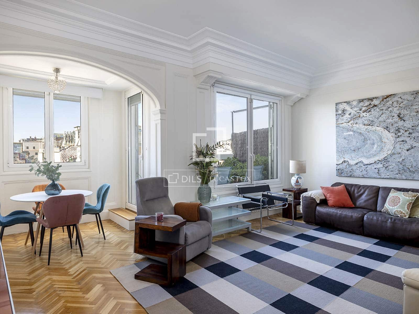 2 slaapkamer Appartement te huur in Barcelona stad - € 5.500 (Ref: 7536360)