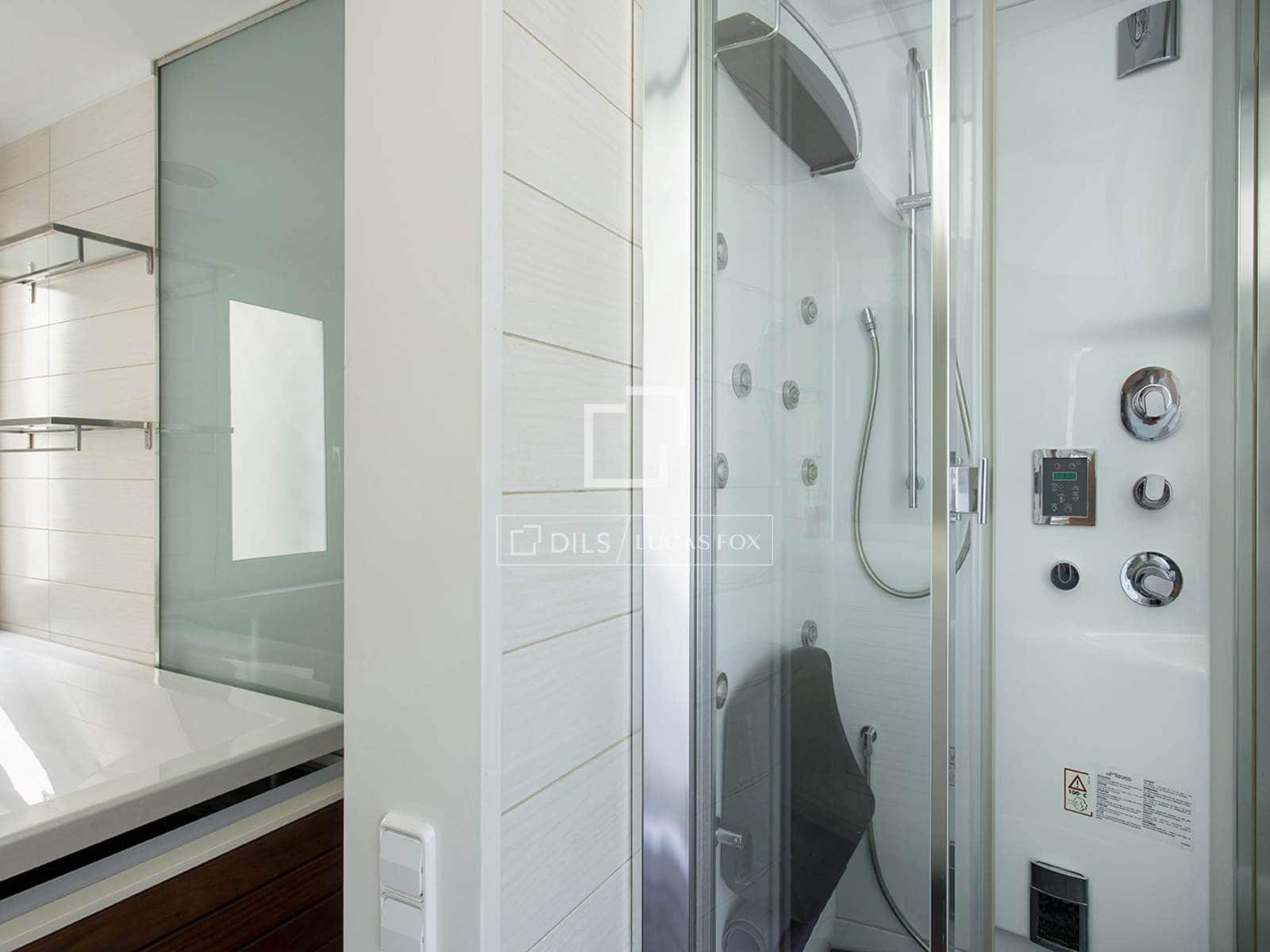 2 slaapkamer Appartement te huur in Barcelona stad - € 5.500 (Ref: 7536360)