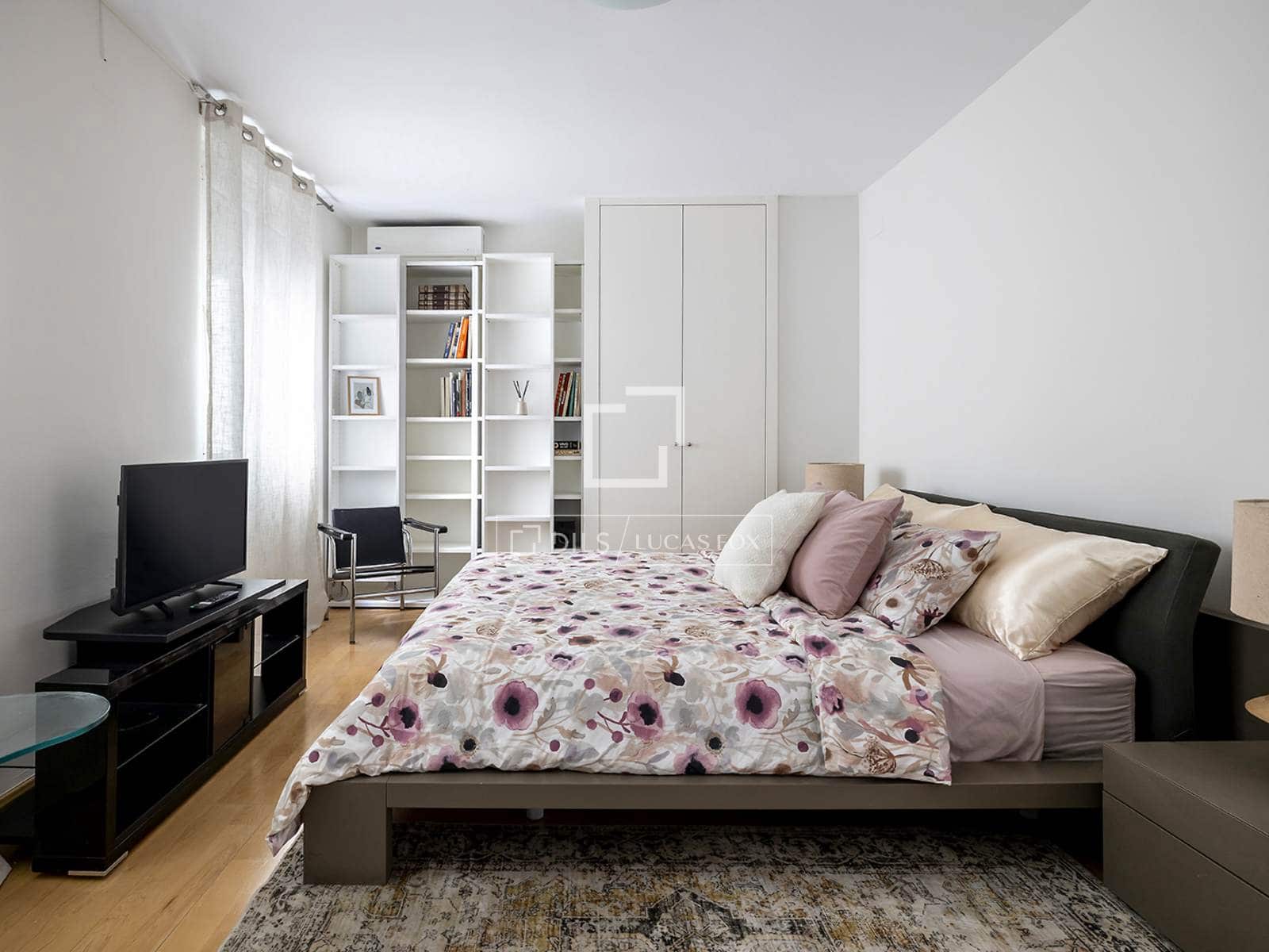 2 slaapkamer Appartement te huur in Barcelona stad - € 5.500 (Ref: 7536360)