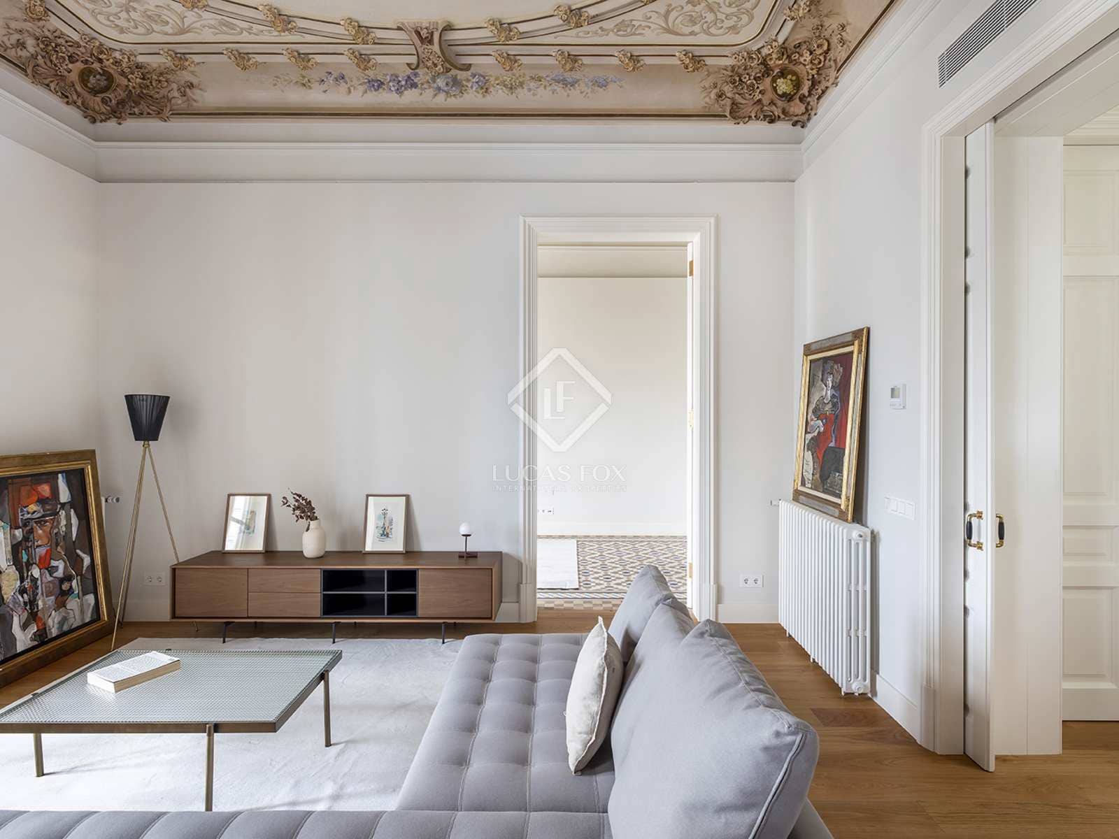 2 bedroom Apartment for rent in Barcelona city with pool - € 8,000 (Ref: 7537682)