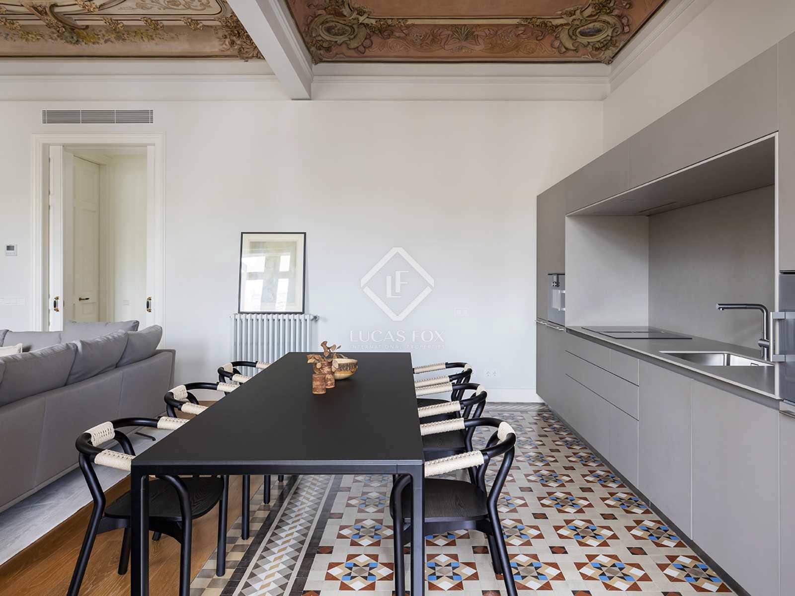 2 bedroom Apartment for rent in Barcelona city with pool - € 8,000 (Ref: 7537682)