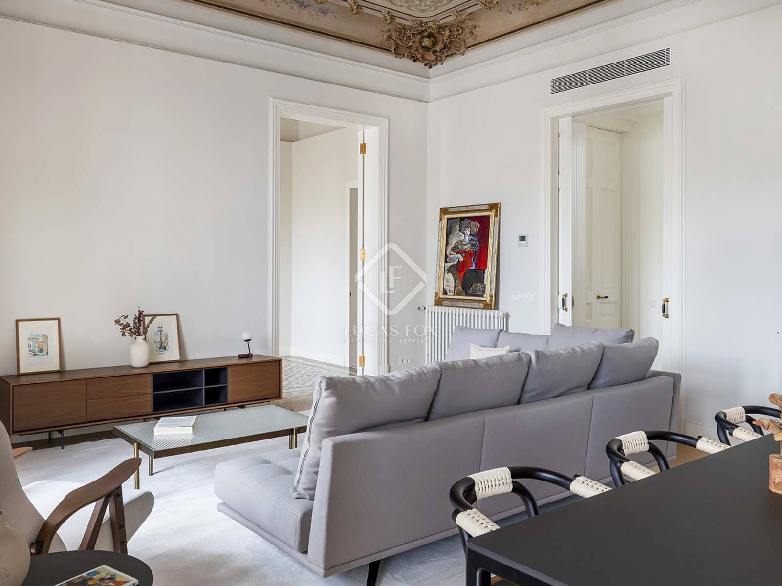 2 bedroom Apartment for rent in Barcelona city with pool - € 8,000 (Ref: 7537682)