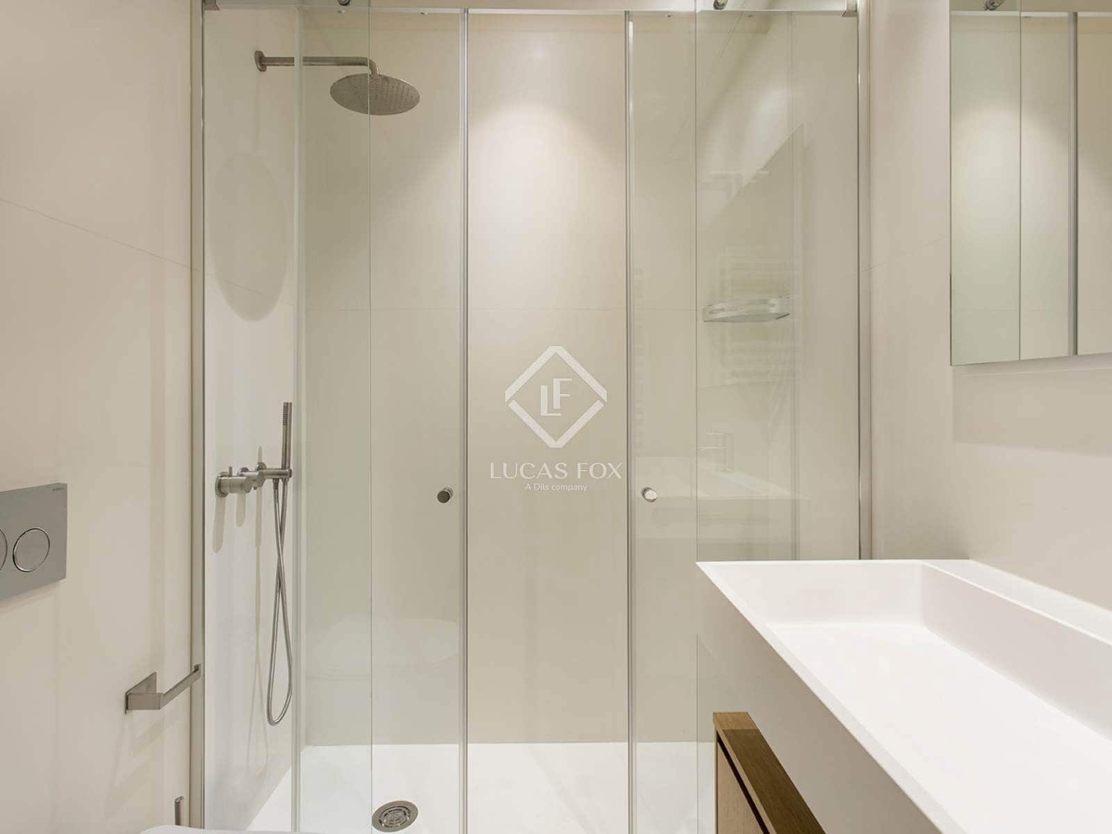 2 bedroom Apartment for rent in Barcelona city with pool - € 8,000 (Ref: 7537682)