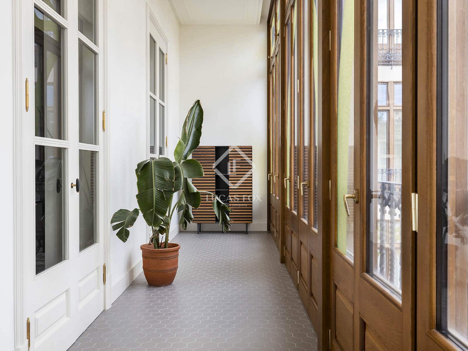 2 bedroom Apartment for rent in Barcelona city with pool - € 8,000 (Ref: 7537682)