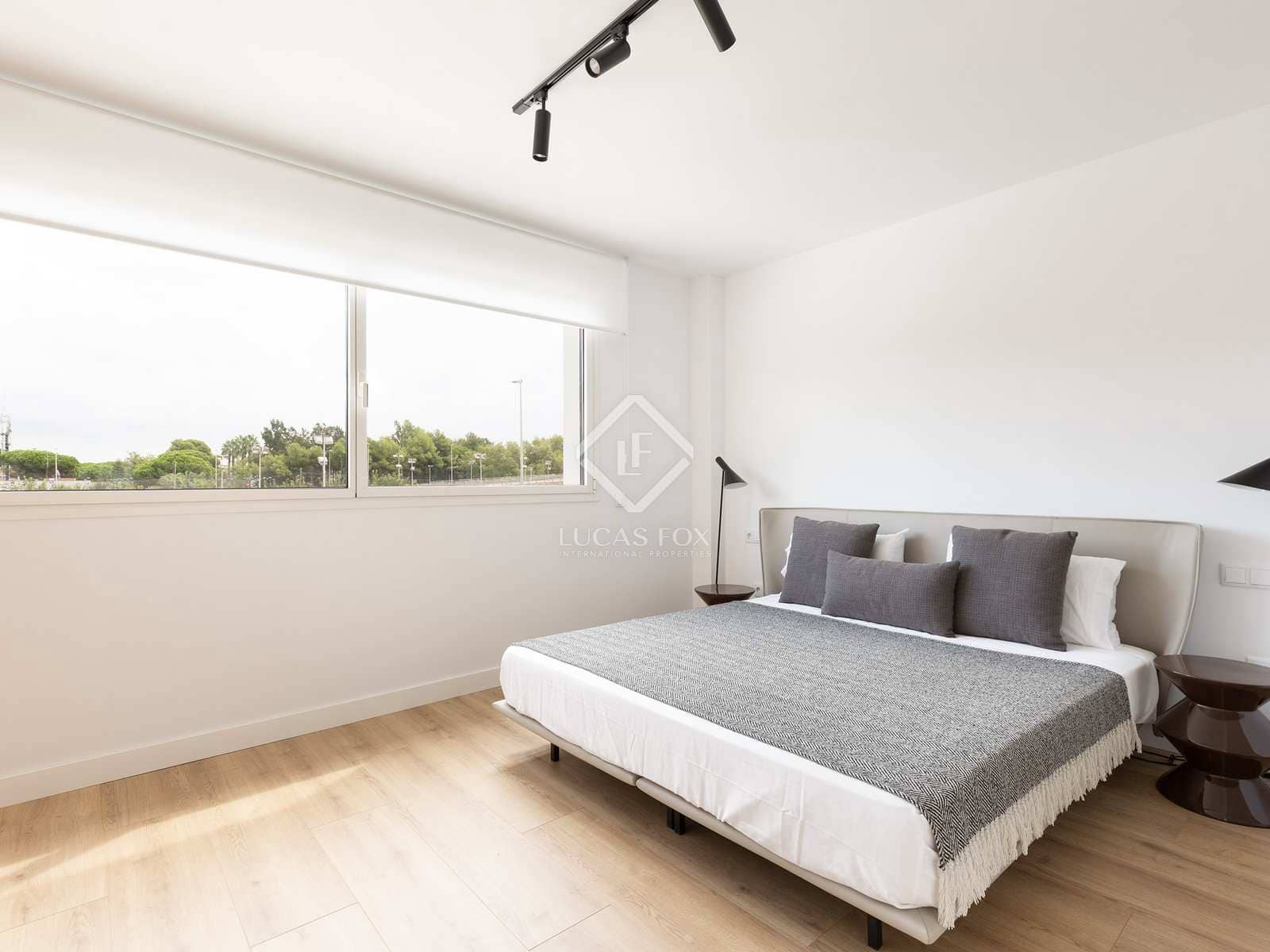 6 camera da letto Villa da affittare in Gava con piscina garage - 5.800 € (Rif: 7537683)