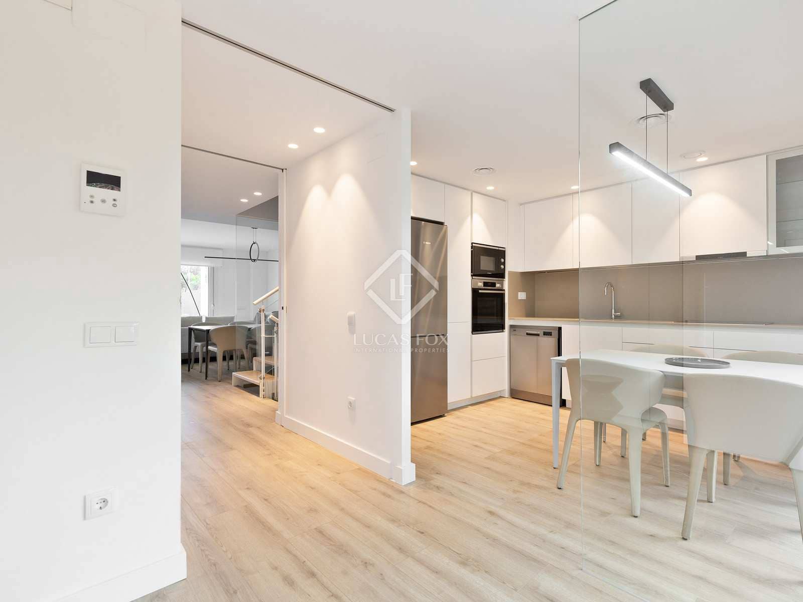 6 camera da letto Villa da affittare in Gava con piscina garage - 5.800 € (Rif: 7537683)