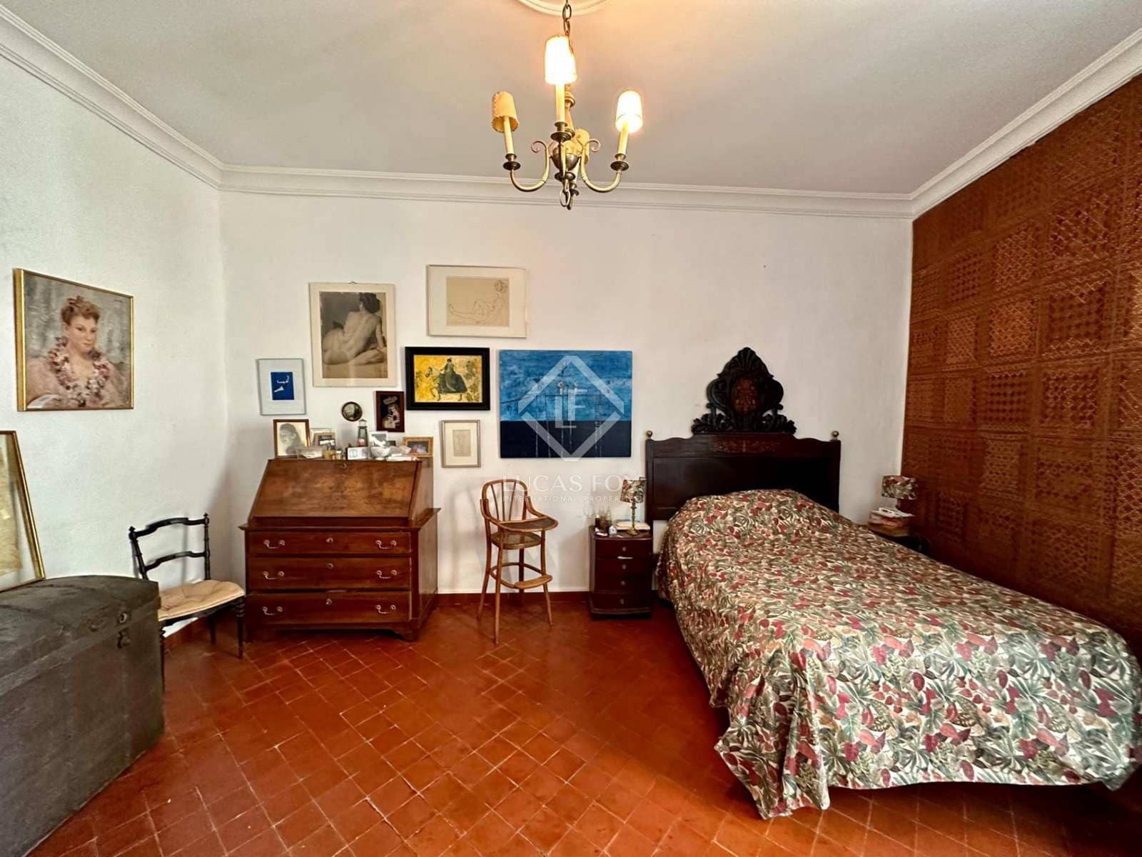 7 soverom Villa til salgs i Ciutadella de Menorca med garasje - € 895 000 (Ref: 7552222)