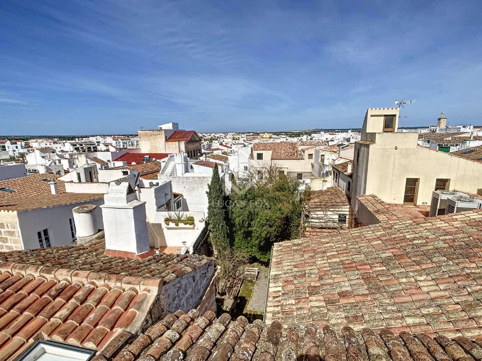 7 soverom Villa til salgs i Ciutadella de Menorca med garasje - € 895 000 (Ref: 7552222)