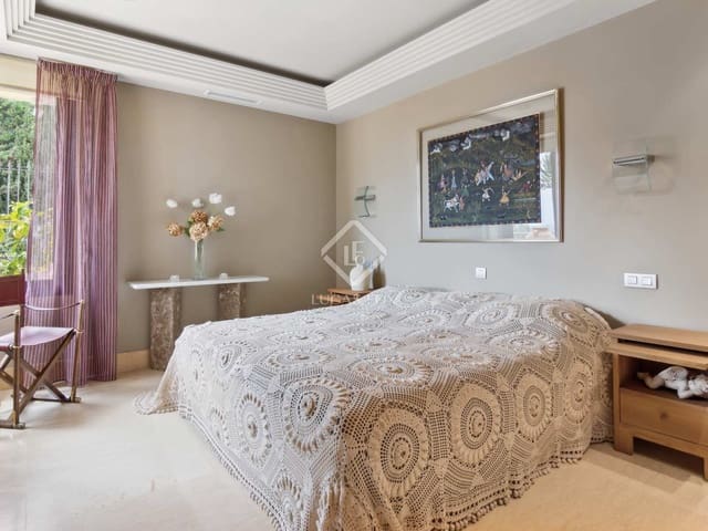 5 chambre Penthouse à vendre à Nueva Andalucia, Marbella avec piscine garage - 2 950 000 € (Ref: 7555814)