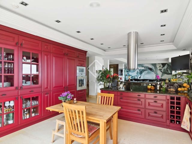 5 chambre Penthouse à vendre à Nueva Andalucia, Marbella avec piscine garage - 2 950 000 € (Ref: 7555814)