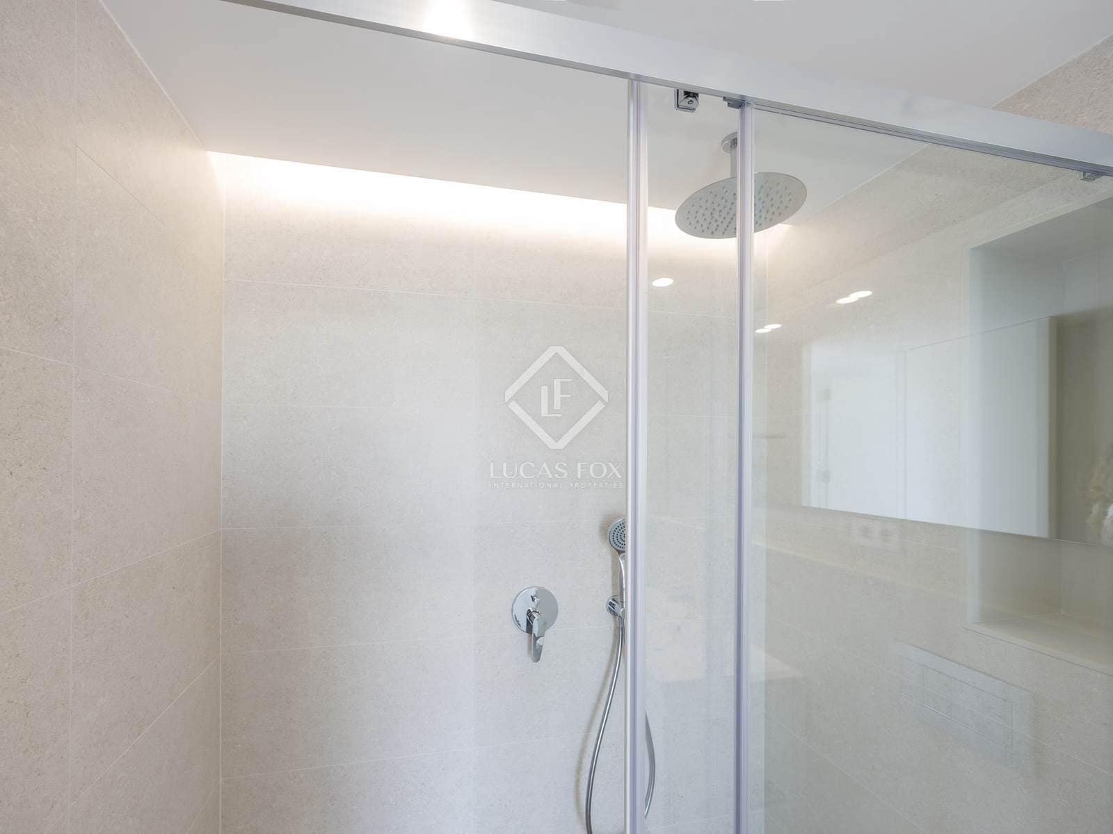 1 sovrum Takvåning att hyra i Valencia stad - 2 500 € (Ref: 7558360)