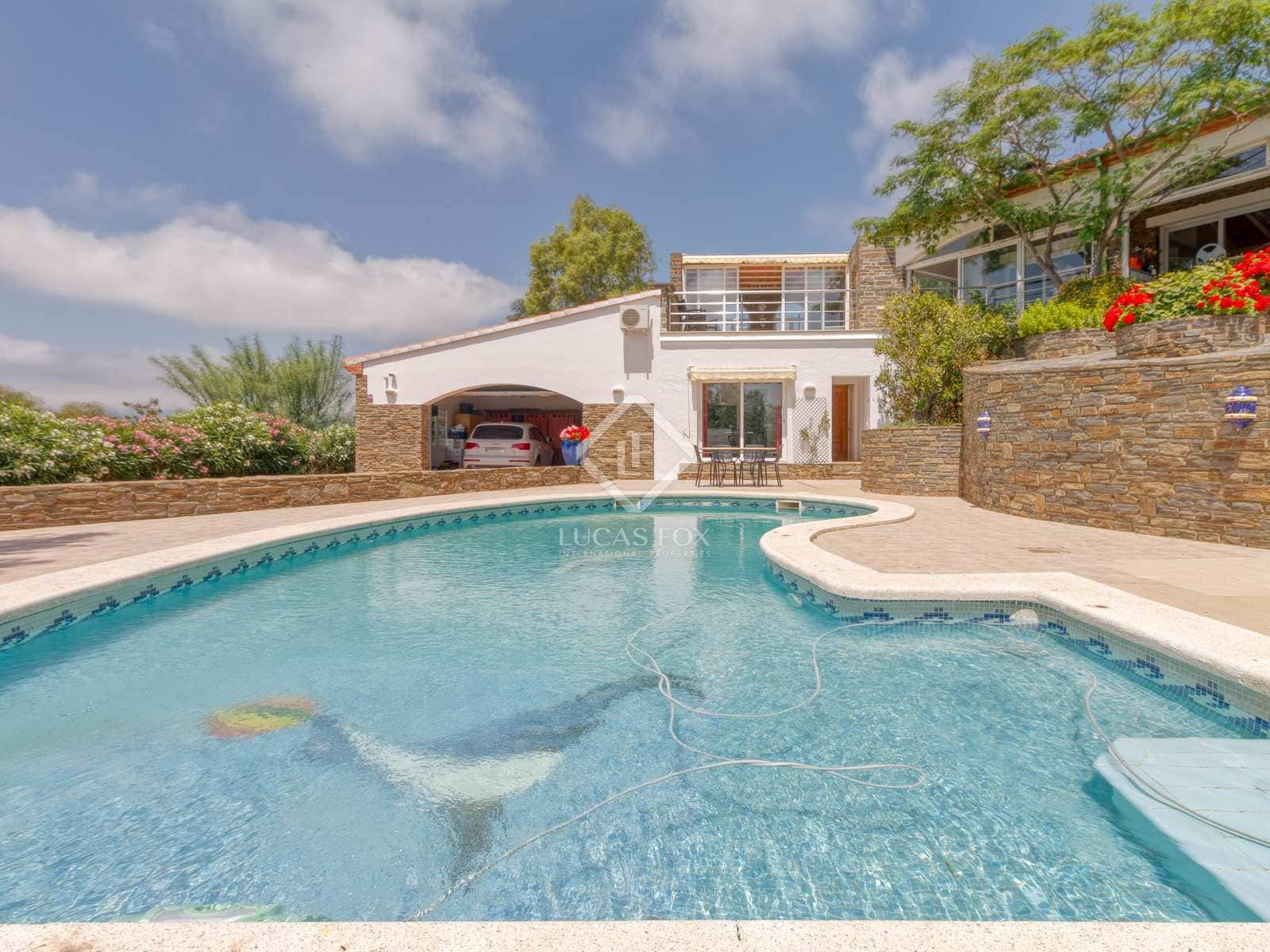 4 bedroom Villa for sale in El Port de la Selva with garage - € 1,300,000 (Ref: 7561522)