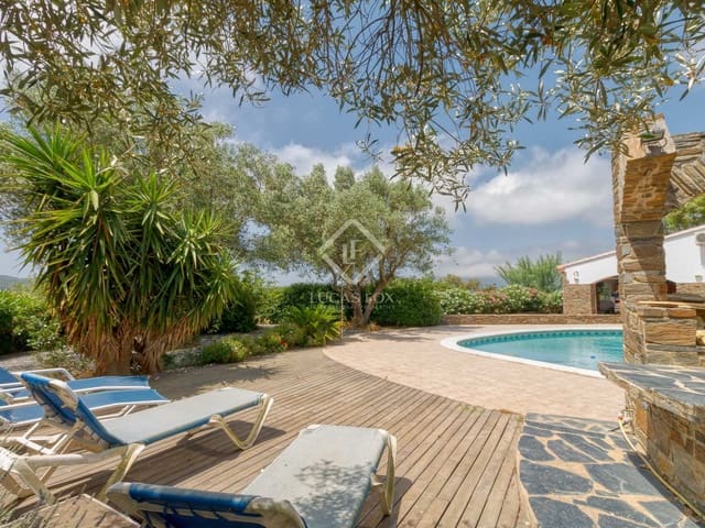 4 bedroom Villa for sale in El Port de la Selva with garage - € 1,300,000 (Ref: 7561522)