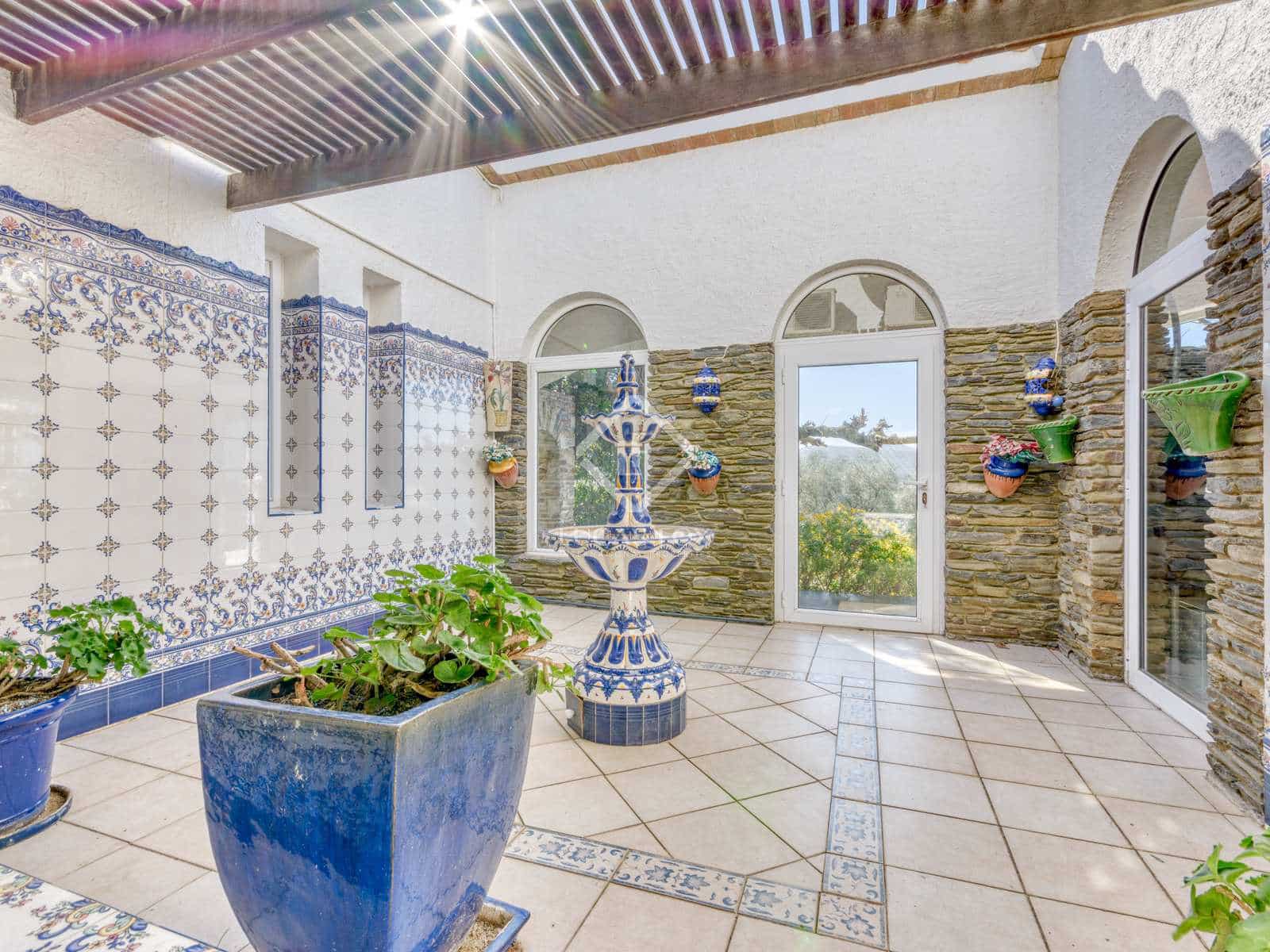 4 bedroom Villa for sale in El Port de la Selva with garage - € 1,300,000 (Ref: 7561522)