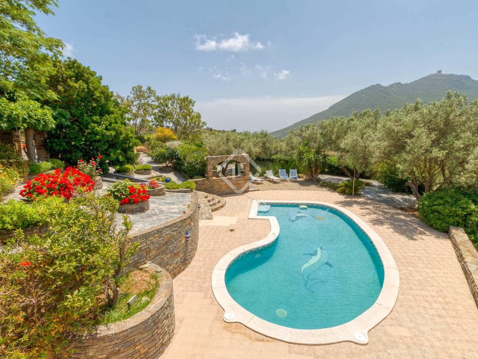 4 bedroom Villa for sale in El Port de la Selva with garage - € 1,300,000 (Ref: 7561522)