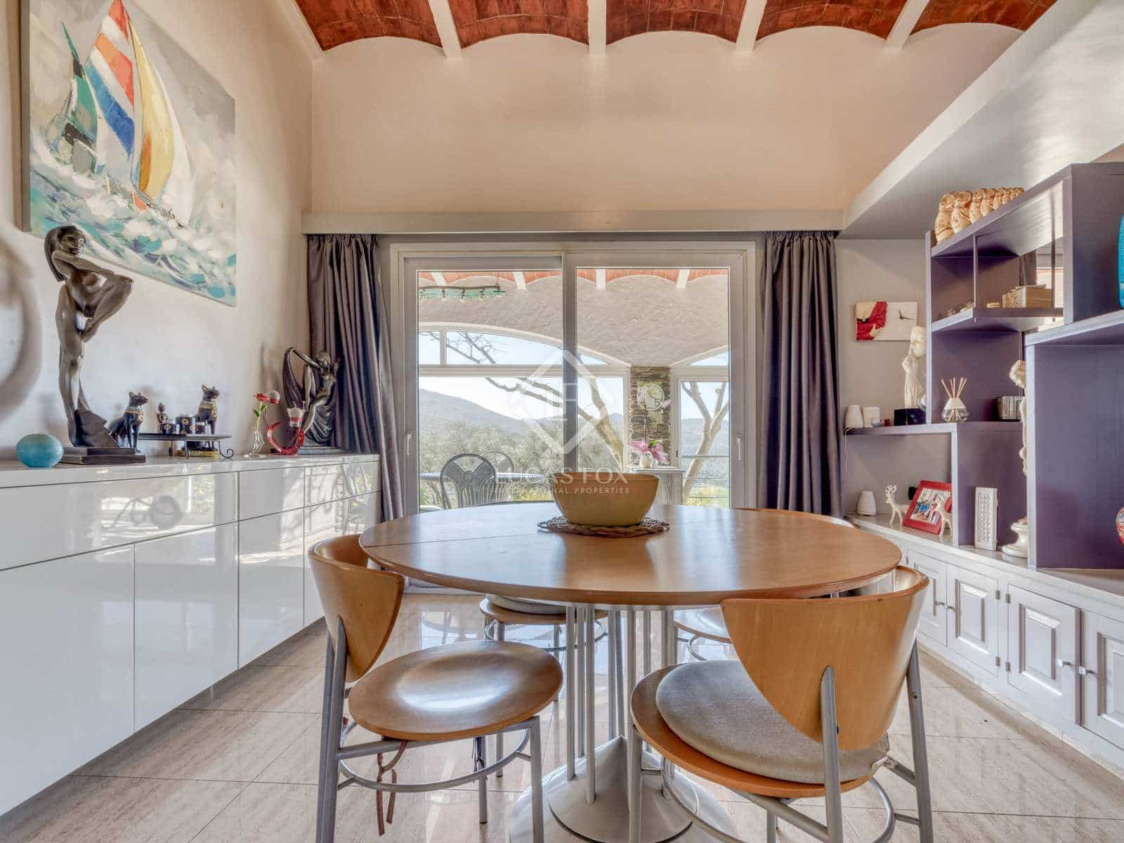 4 bedroom Villa for sale in El Port de la Selva with garage - € 1,300,000 (Ref: 7561522)