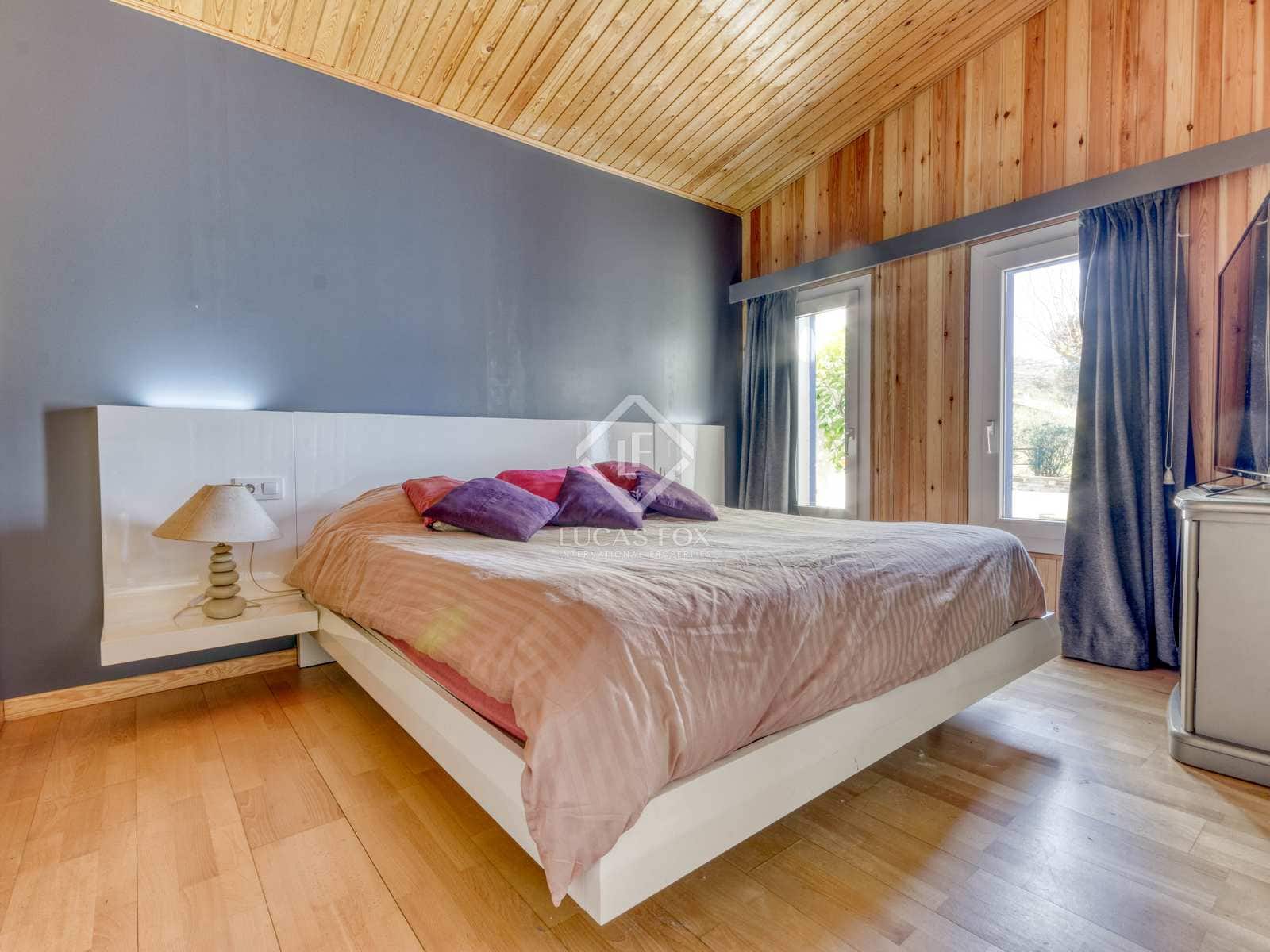 4 bedroom Villa for sale in El Port de la Selva with garage - € 1,300,000 (Ref: 7561522)