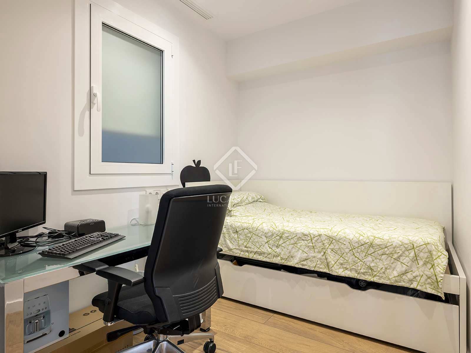 4 soveværelse Lejlighed til leje i Barcelona by med garage - € 4.622 (Ref: 7566748)