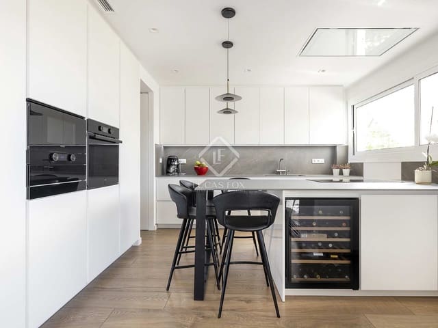 4 Zimmer Apartment zu vermieten in Barcelona Stadt mit Garage - 4.622 € (Ref: 7566748)