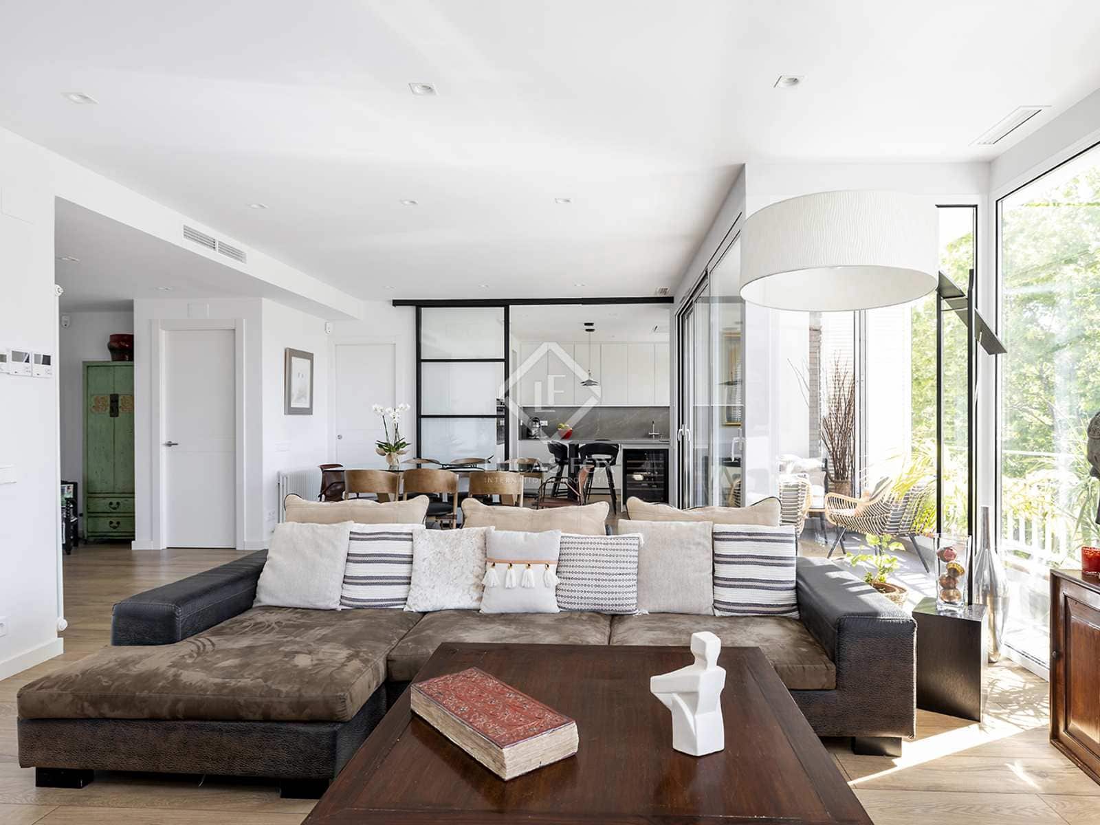 4 soveværelse Lejlighed til leje i Barcelona by med garage - € 4.622 (Ref: 7566748)