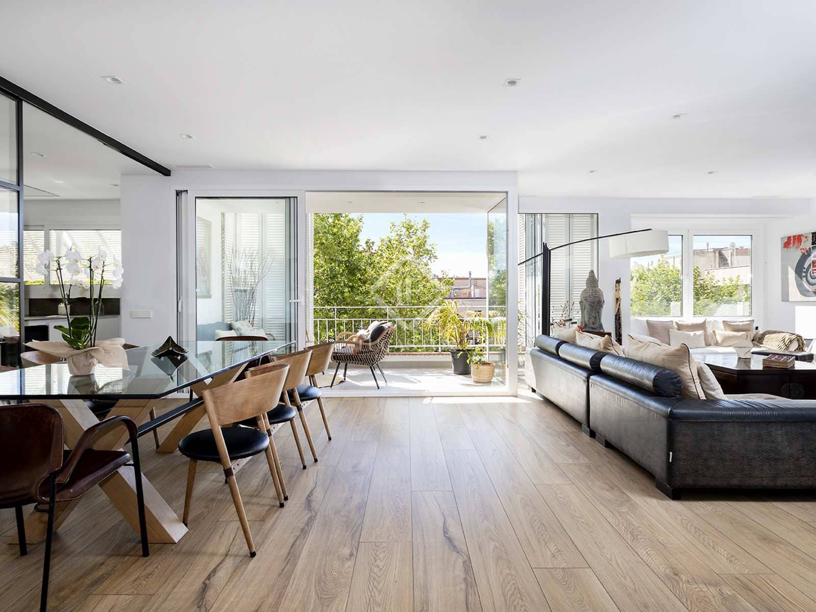 4 soveværelse Lejlighed til leje i Barcelona by med garage - € 4.622 (Ref: 7566748)