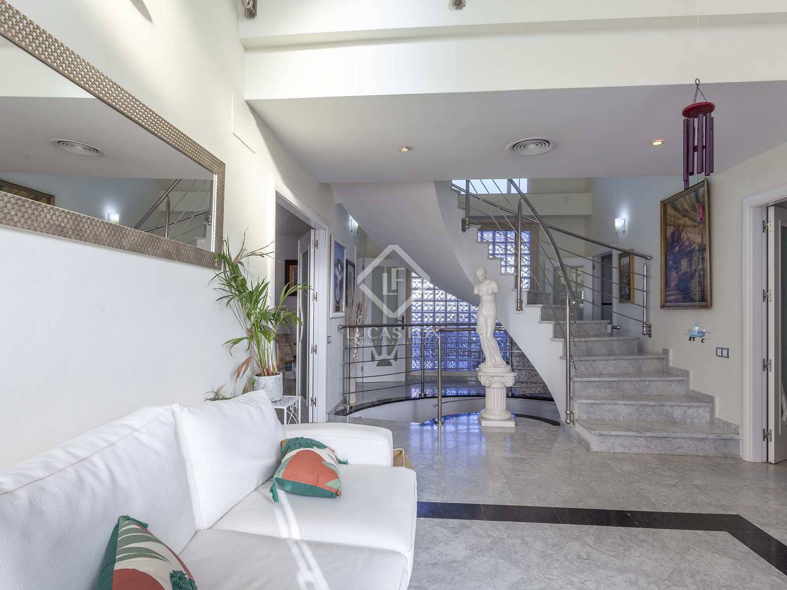 4 quarto Moradia para arrendar em L'Eliana com piscina garagem - 4 900 € (Ref: 7569965)