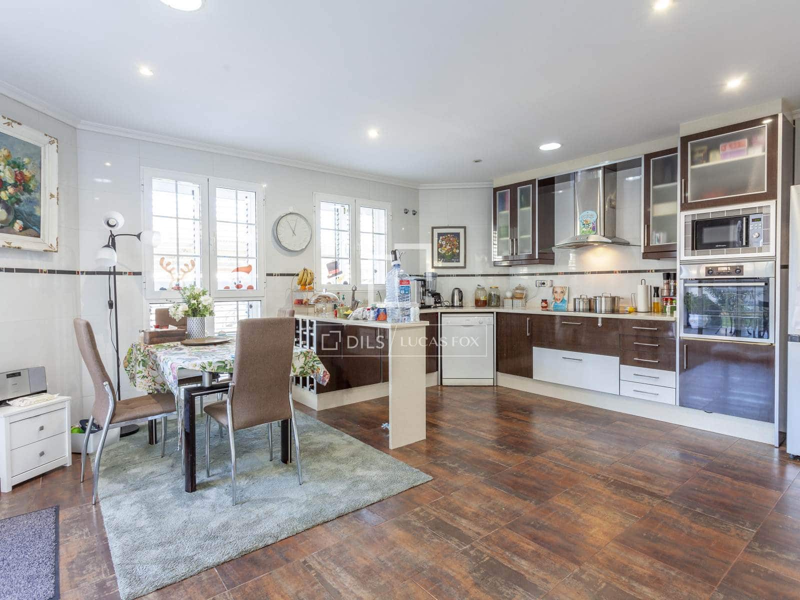 4 quarto Moradia para arrendar em L'Eliana com piscina garagem - 4 900 € (Ref: 7569965)