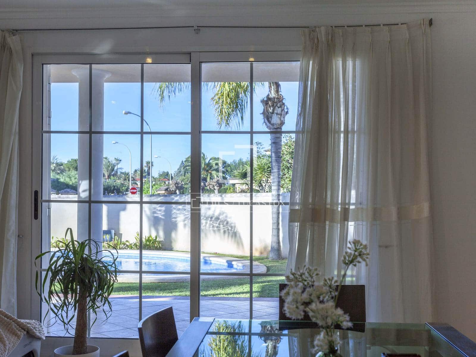 4 quarto Moradia para arrendar em L'Eliana com piscina garagem - 4 900 € (Ref: 7569965)