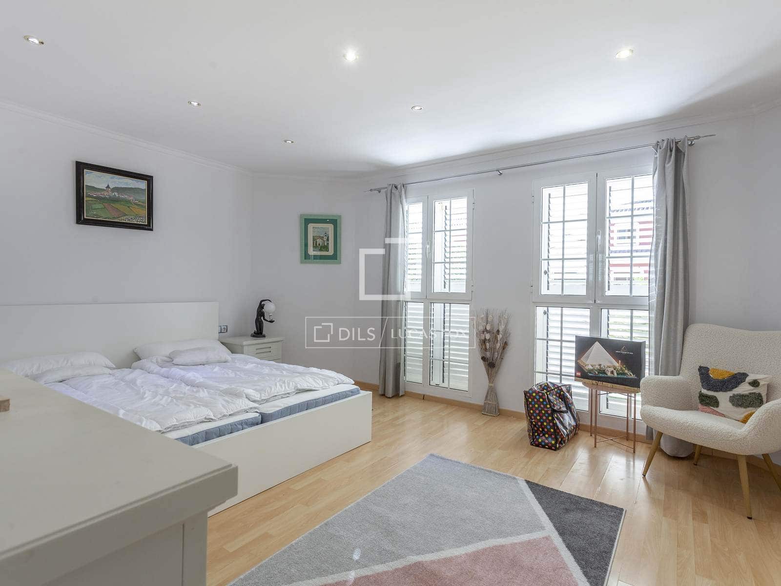 4 quarto Moradia para arrendar em L'Eliana com piscina garagem - 4 900 € (Ref: 7569965)