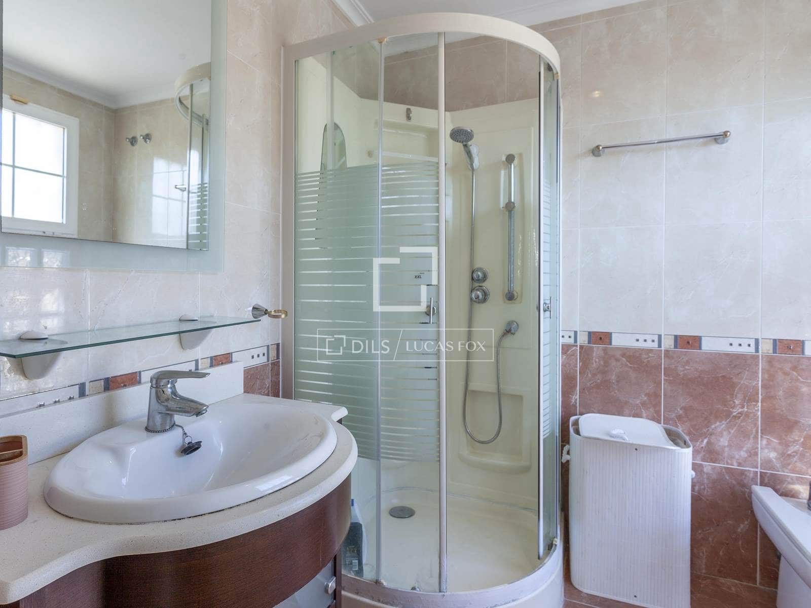 4 quarto Moradia para arrendar em L'Eliana com piscina garagem - 4 900 € (Ref: 7569965)