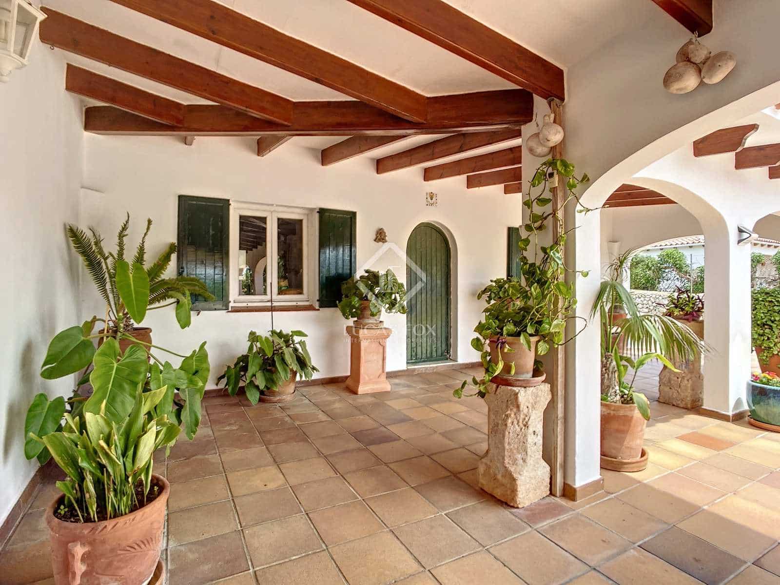 4 soveværelse Villa til salg i Alayor / Alaior med swimmingpool garage - € 990.000 (Ref: 7582452)