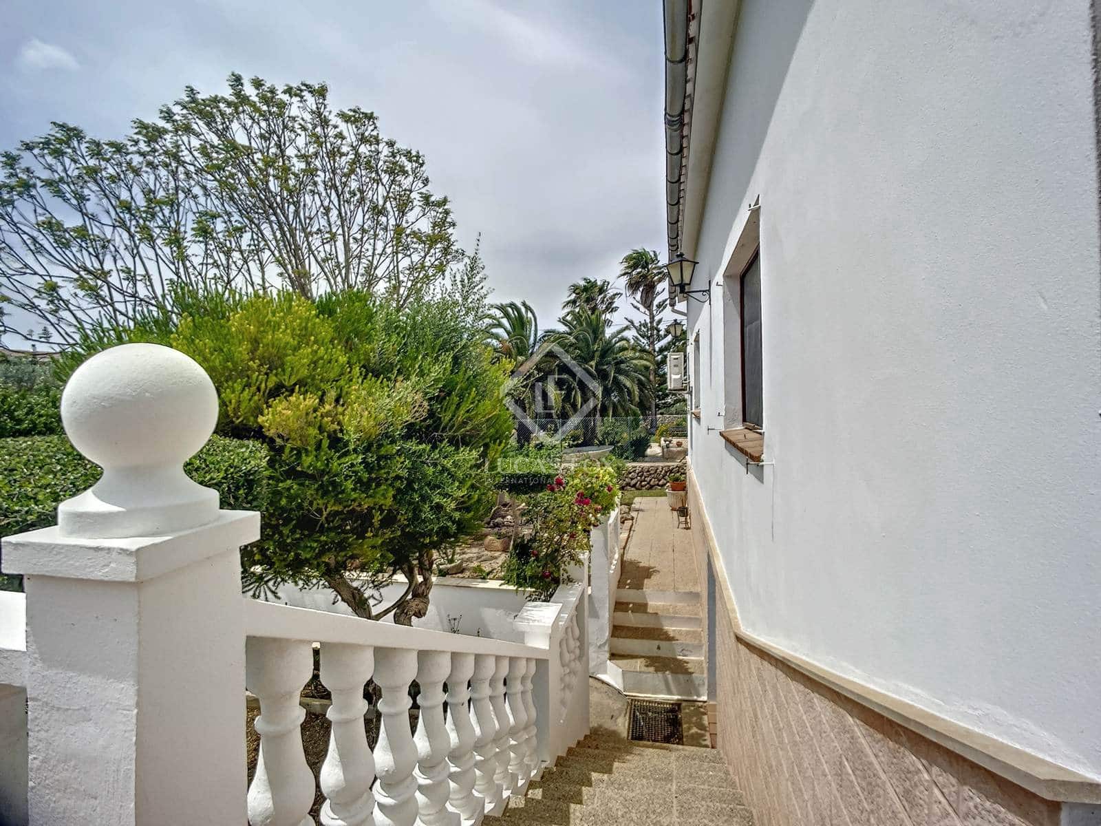 4 soveværelse Villa til salg i Alayor / Alaior med swimmingpool garage - € 990.000 (Ref: 7582452)