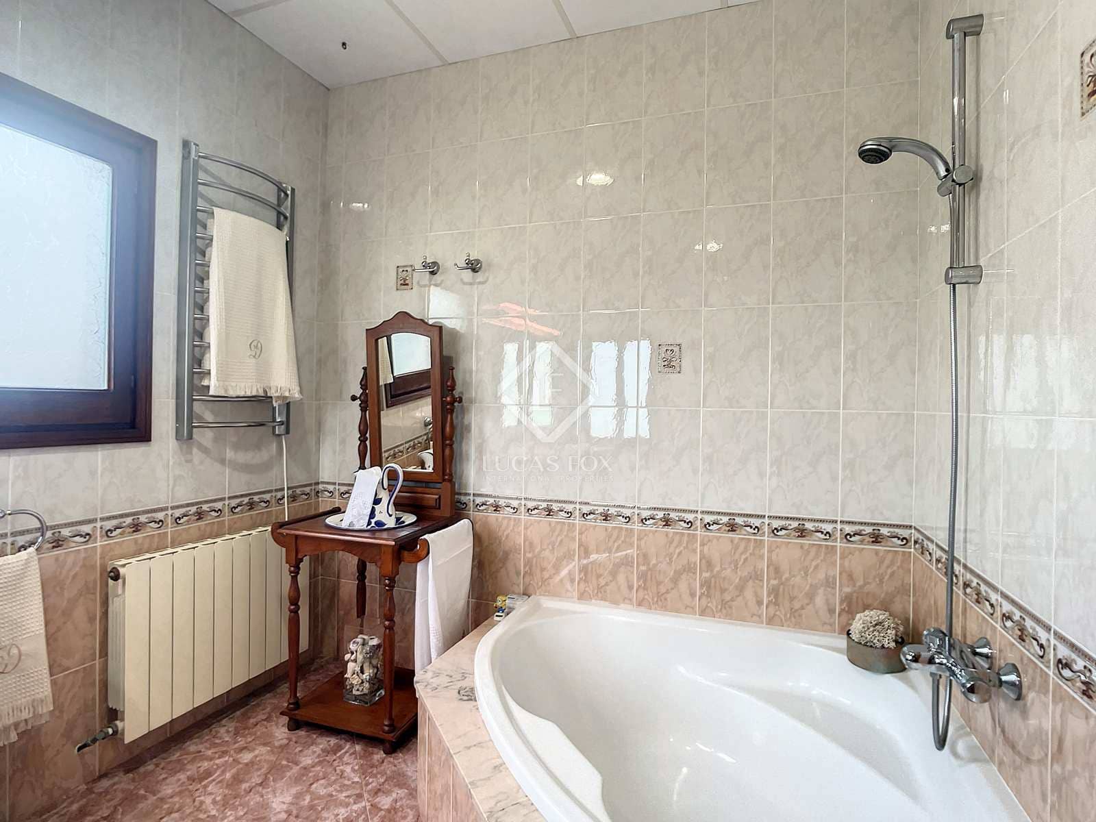 4 soveværelse Villa til salg i Alayor / Alaior med swimmingpool garage - € 990.000 (Ref: 7582452)