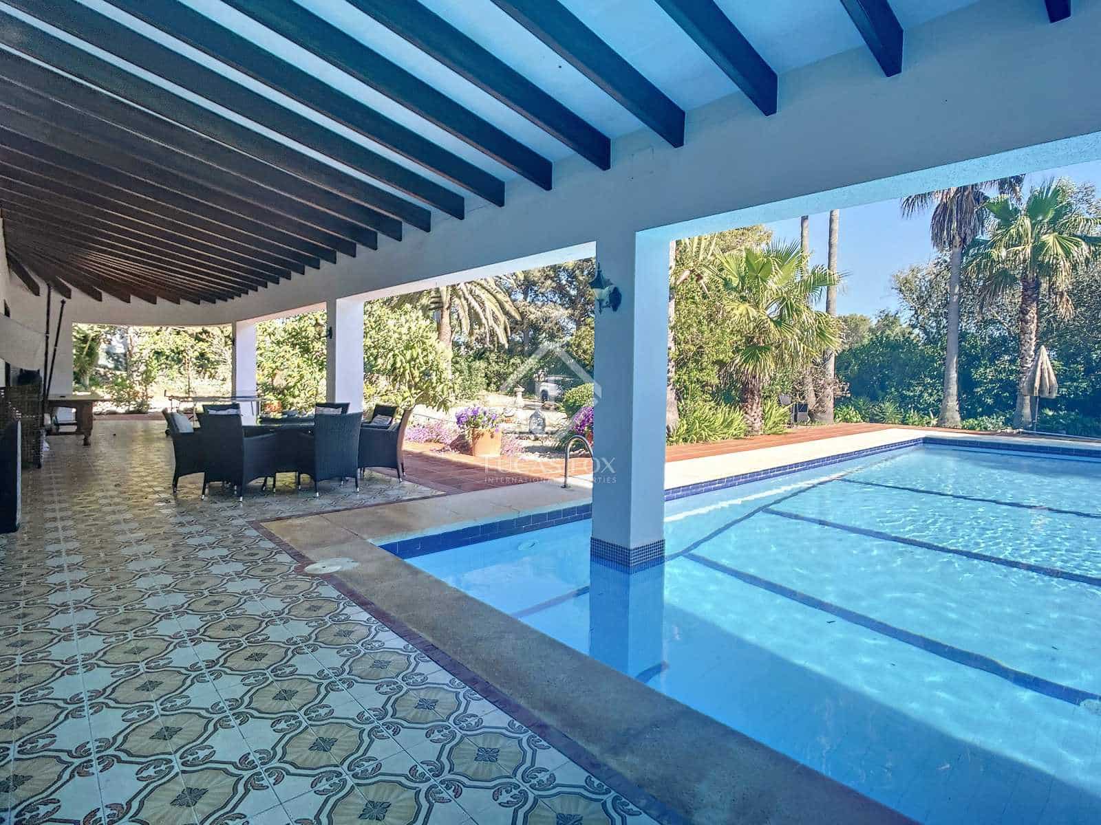 7 soverom Villa til salgs i Mahon / Mao med svømmebasseng garasje - € 1 975 000 (Ref: 7585579)