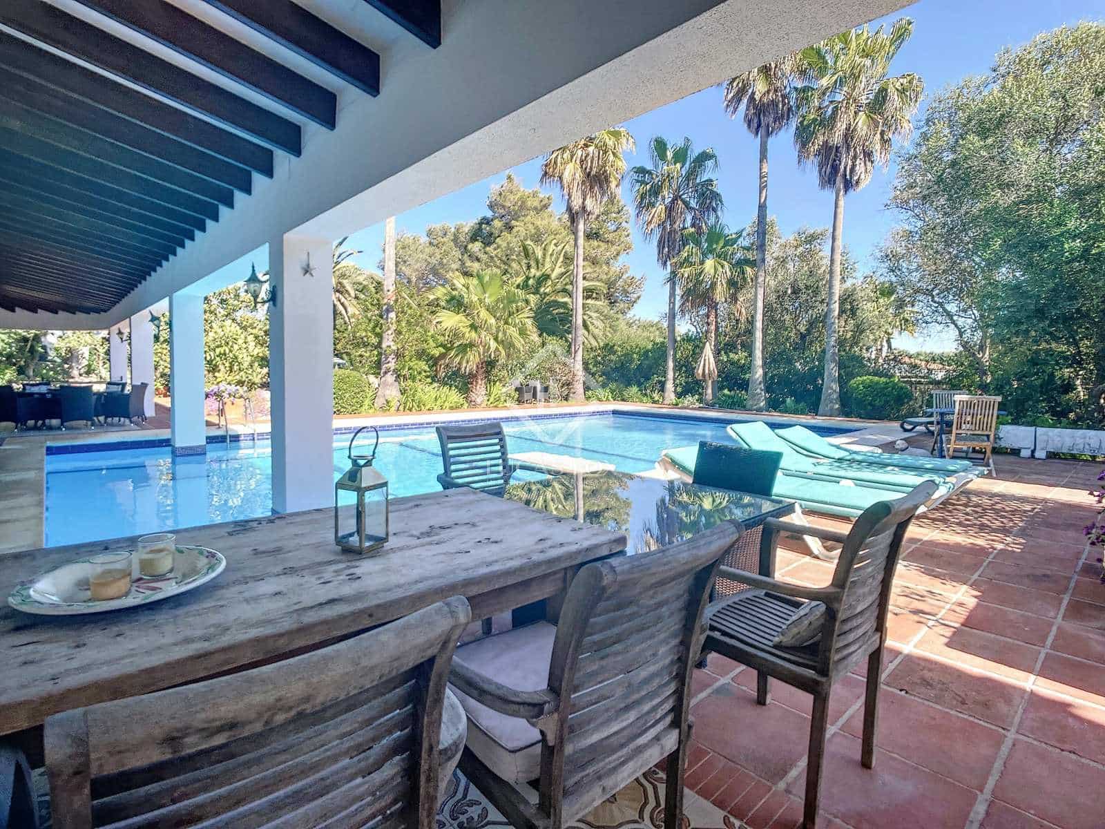 7 soverom Villa til salgs i Mahon / Mao med svømmebasseng garasje - € 1 975 000 (Ref: 7585579)