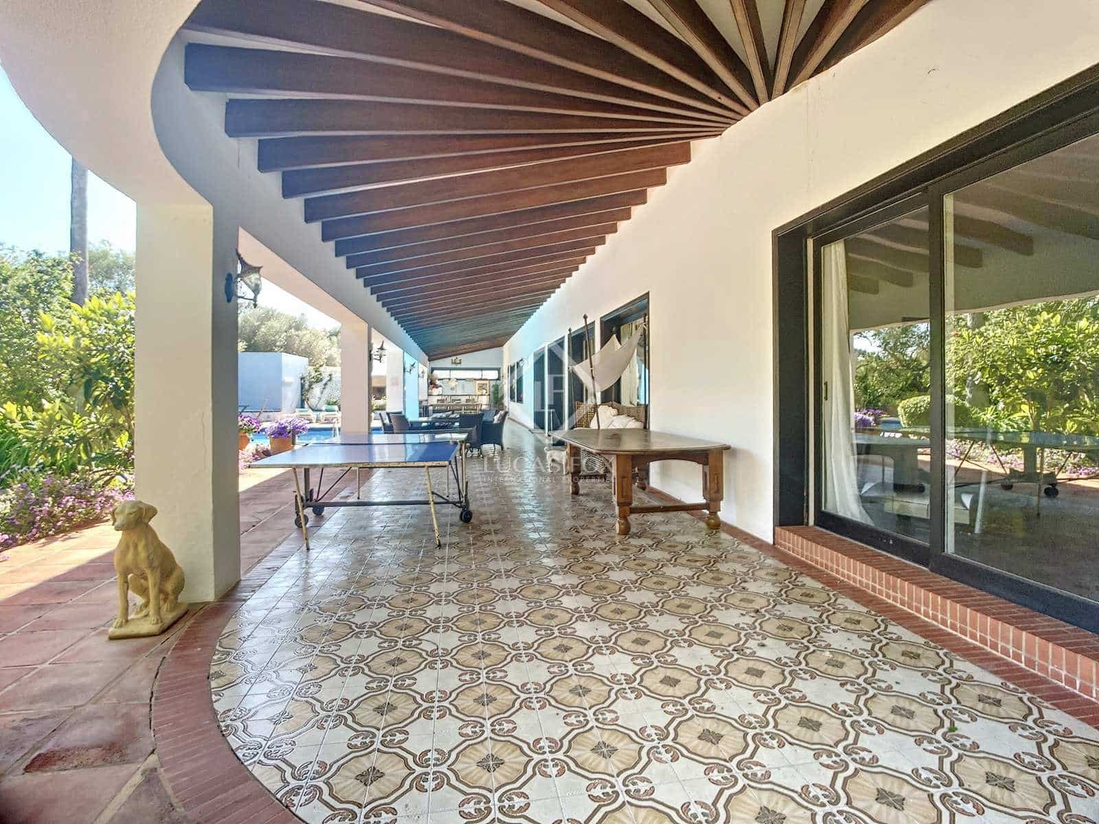 7 soverom Villa til salgs i Mahon / Mao med svømmebasseng garasje - € 1 975 000 (Ref: 7585579)