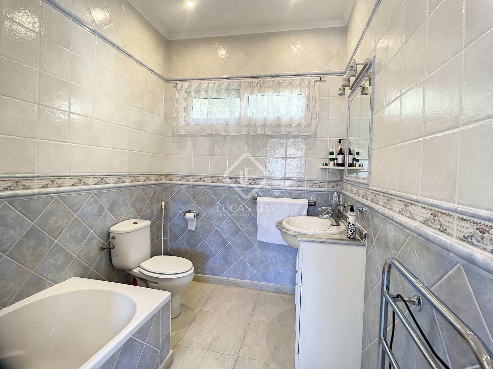 7 soverom Villa til salgs i Mahon / Mao med svømmebasseng garasje - € 1 975 000 (Ref: 7585579)