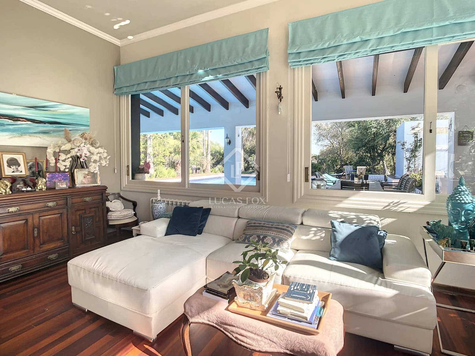 7 soverom Villa til salgs i Mahon / Mao med svømmebasseng garasje - € 1 975 000 (Ref: 7585579)